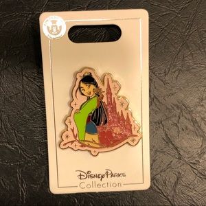 Mulan Sparkle Castle Disney Pin